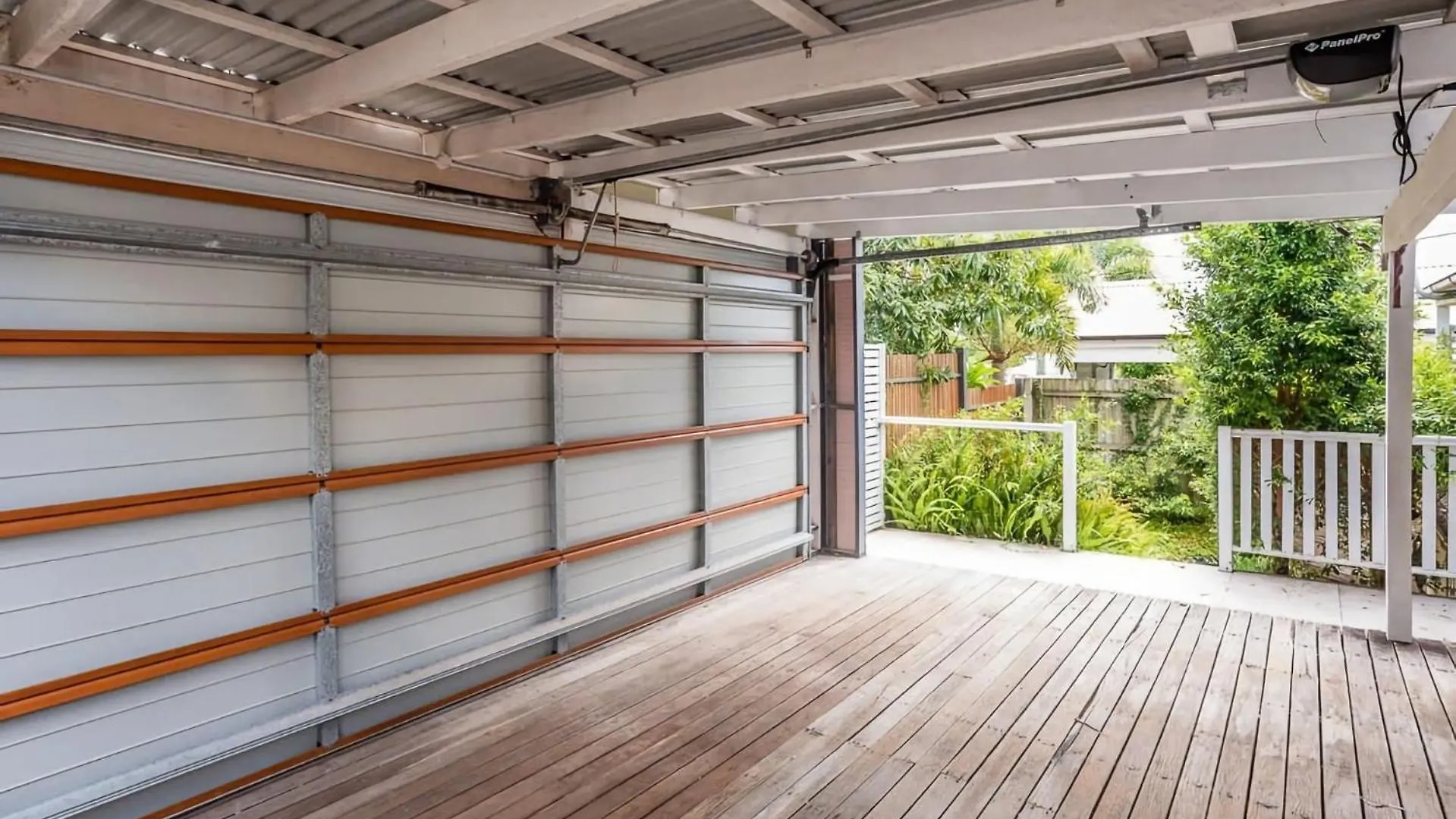 Holiday home Elegant 4 Bedroom Residence With Entertaining Area Brisbane